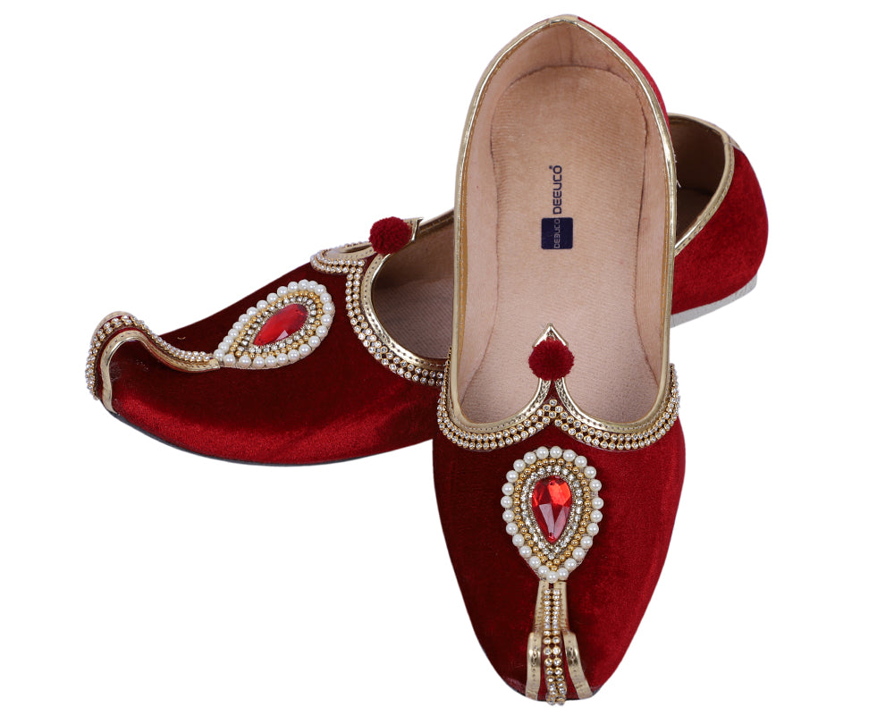 DEEUCO Men's Ethnic Maroon Velvet Wedding and Sherwani Jutti, Mojari