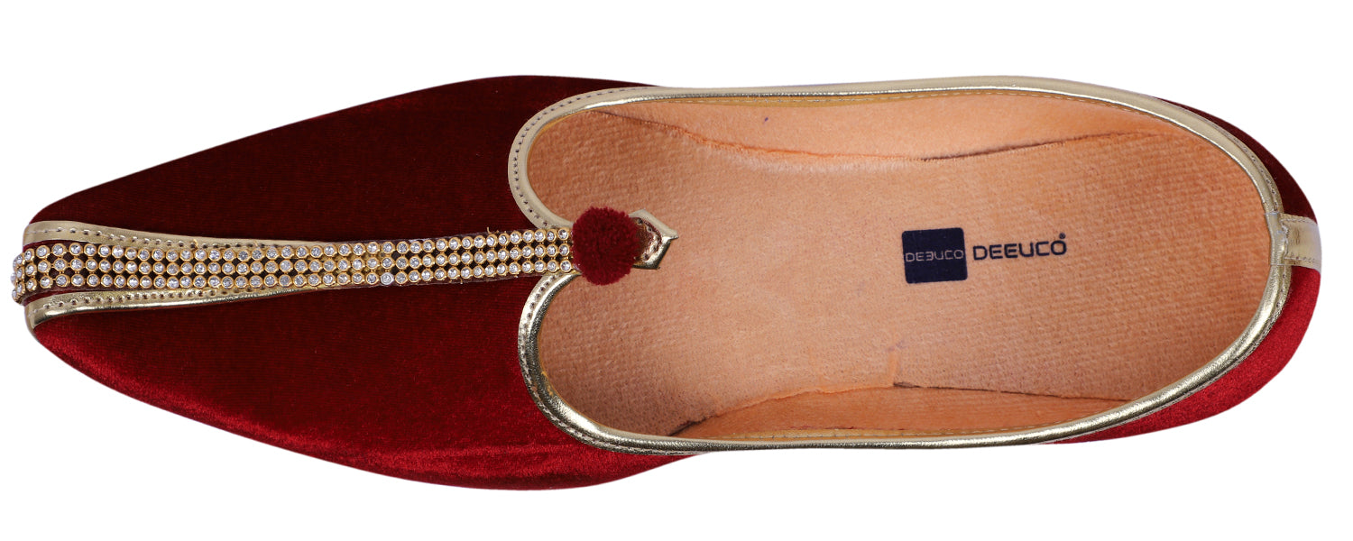 DEEUCO Men's Ethnic Maroon Velvet Wedding and Sherwani Jutti, Mojari