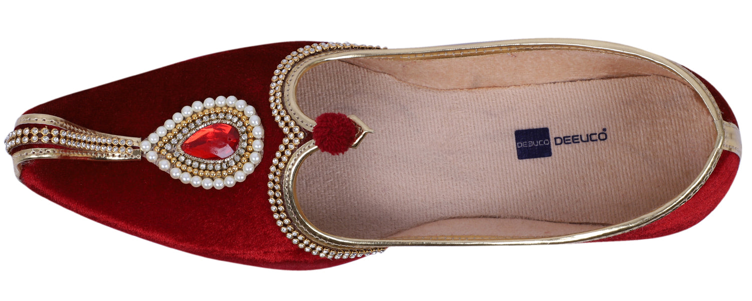 DEEUCO Men's Ethnic Maroon Velvet Wedding and Sherwani Jutti, Mojari
