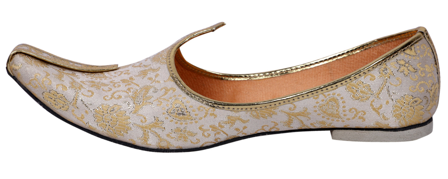 DEEUCO Men's Ethnic Cream N Golden Wedding and Sherwani Jutti, Mojari