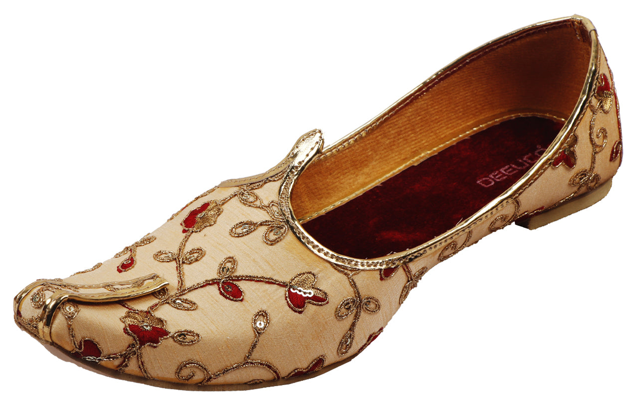 DEEUCO Men's Ethnic Golden Embroidery Design Wedding and Sherwani Jutti,Mojari