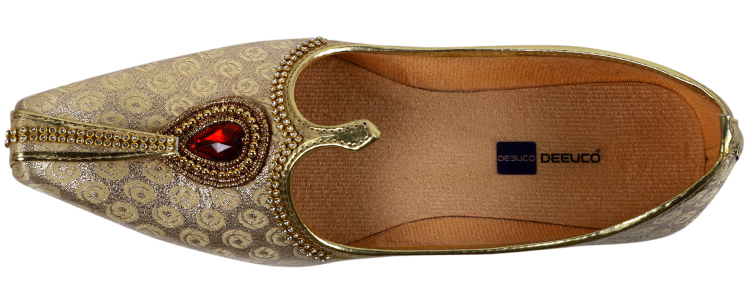 DEEUCO Men's Ethnic Golden with Maroon Stone Design Wedding and Sherwani Jutti,Mojari