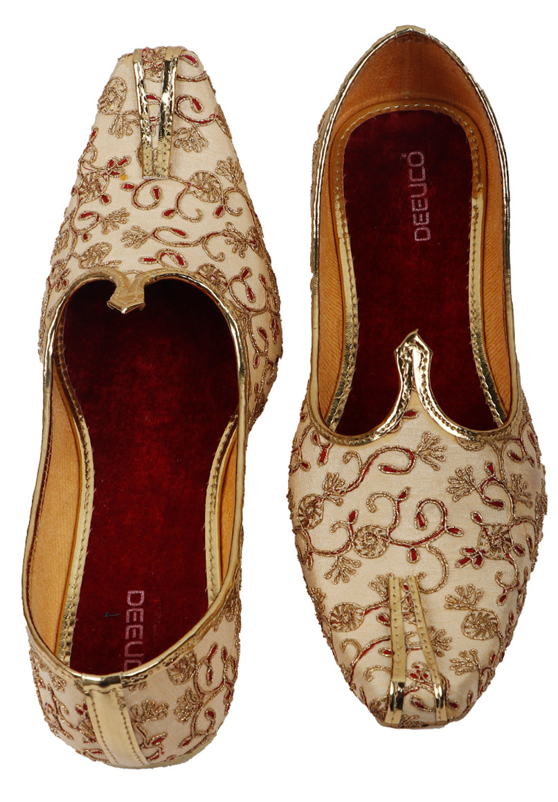 DEEUCO Men's Ethnic Golden and Maroon Embroidery Design Wedding,Party and Sherwani Jutti,Mojari