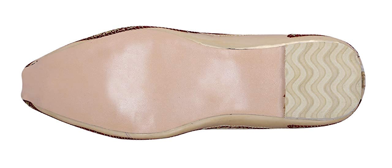 DEEUCO Men's Ethnic Embroided Juti/Mojari for Wedding and Party Occasions (Beige and red)