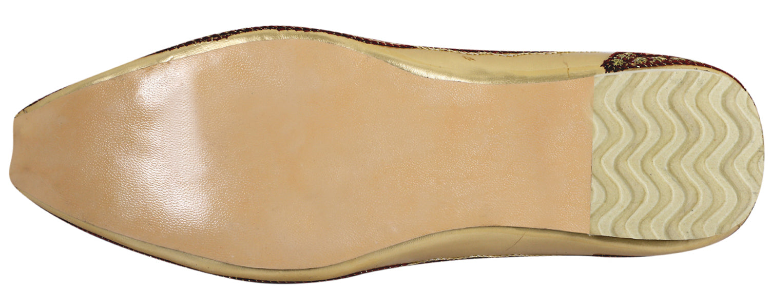 DEEUCO Men's Ethnic Golden Embroidery Wedding and Sherwani Jutti,Mojari