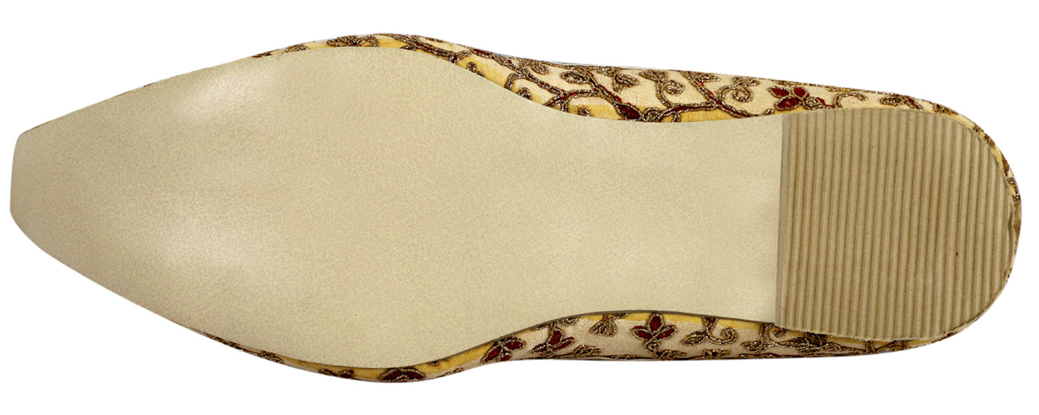 DEEUCO Men's Golden and Maroon Embroidery Design Wedding and Sherwani Jutti,Mojari