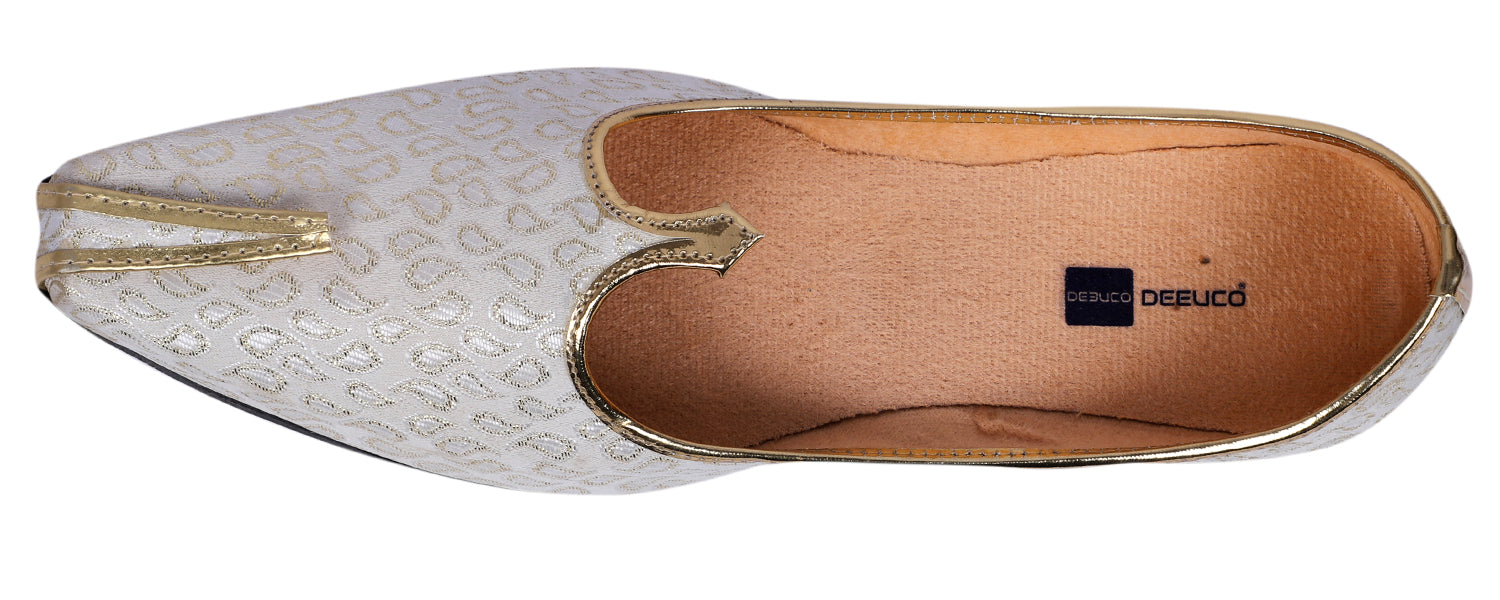 DEEUCO Men's Traditional White and Cream Wedding and Sherwani Jutti,Mojari