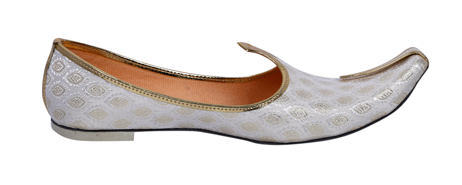 DEEUCO Men's Traditional White and Golden Wedding and Sherwani Jutti,Mojari