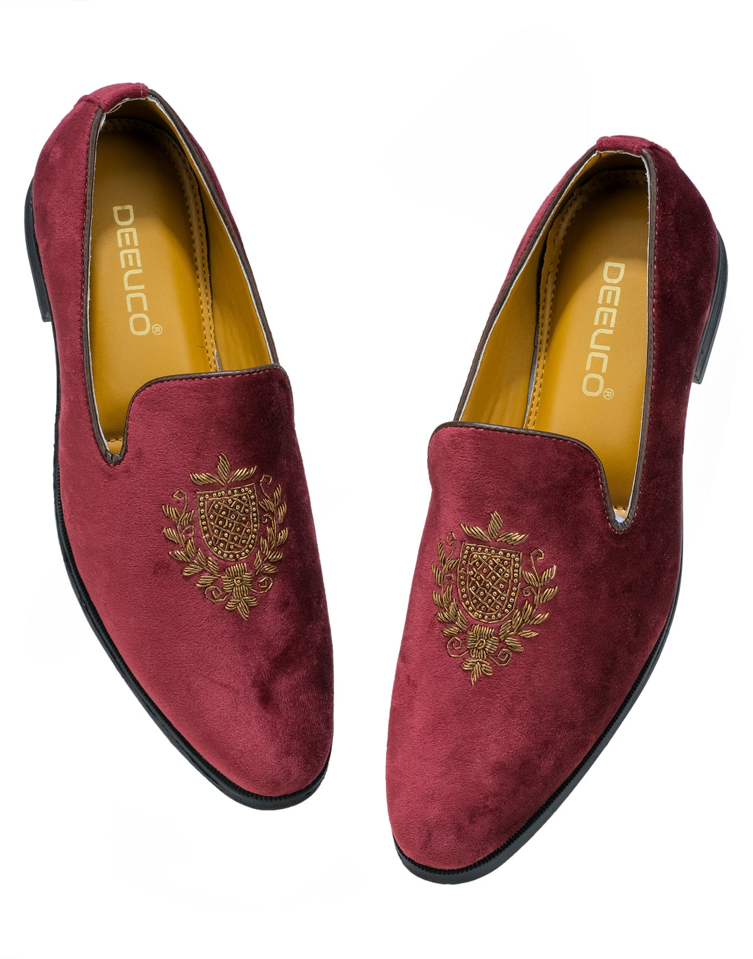 Deeuco Premium Maroon Velvet Hand Embroidered Jutti