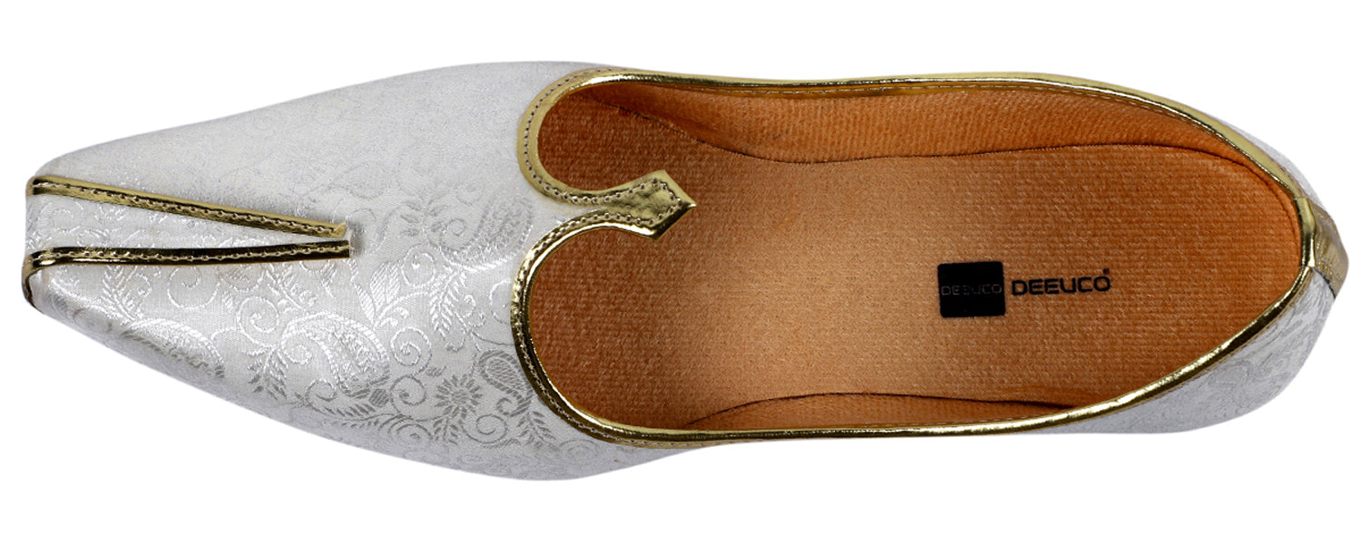 DEEUCO Men's Ethnic Cream Plain Wedding and Sherwani Jutti,Mojari