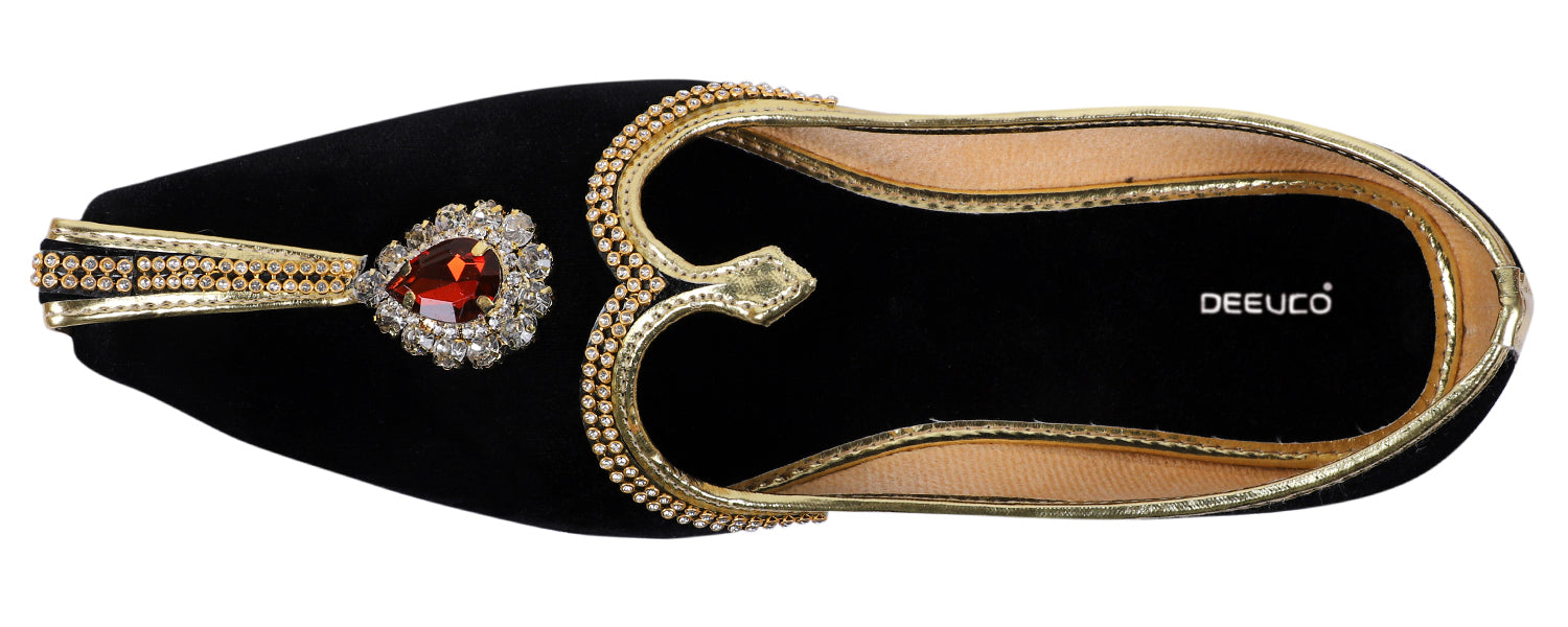 DEEUCO Men's Stone Studded Ethnic Velvet Jutti,Mojari
