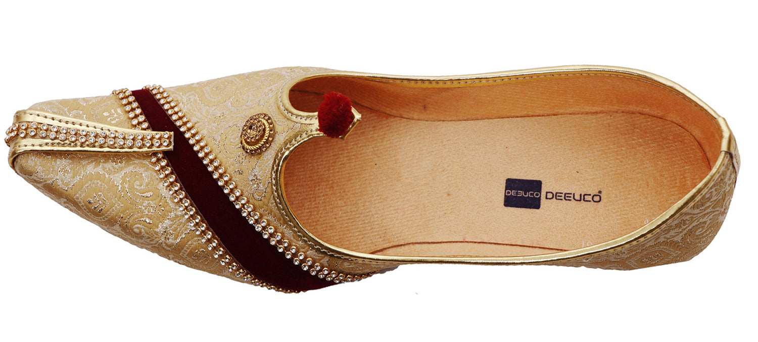 DEEUCO Men's Premium Golden with Maroon Wedding and Sherwani Jutti, Mojari