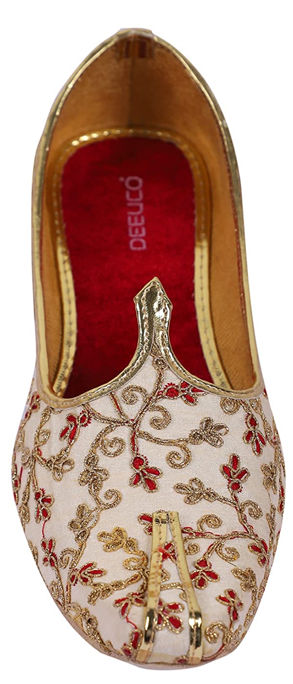 DEEUCO Men's Ethnic Cream Embroidery Design Wedding and Sherwani Jutti,Mojari