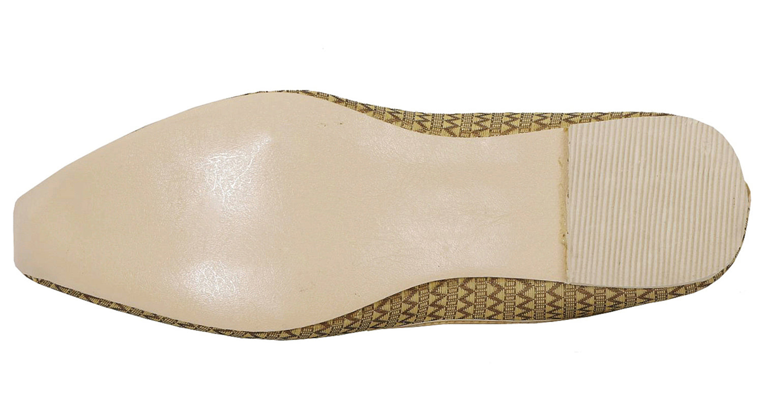 DEEUCO Men's Ethnic Cream with Golden Wedding and Sherwani Jutti, Mojari