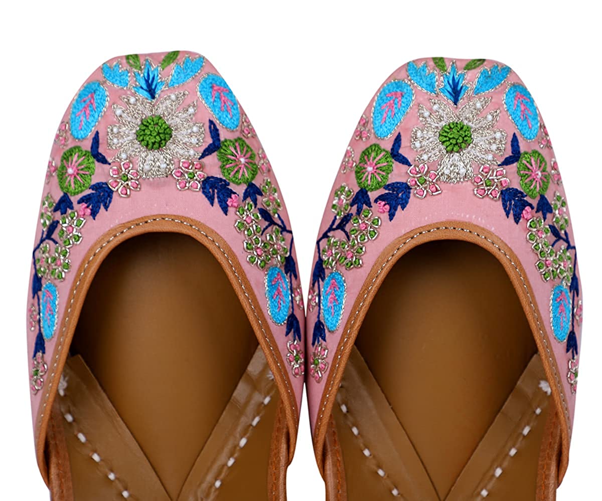 DEEUCO Women's Blue and Pink Embroidery Jutti